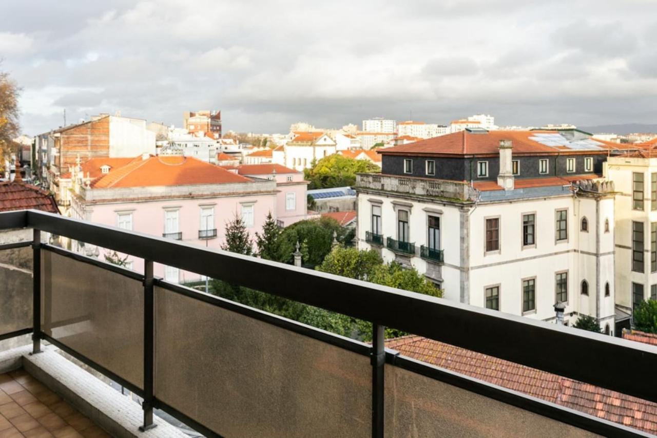 Aposentus - Elegant Functionality Porto Downtown Apartment Екстериор снимка